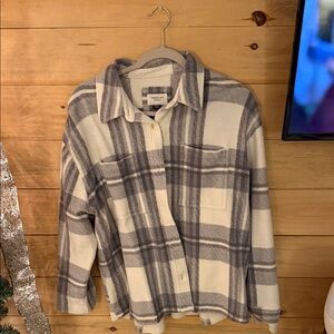 American Eagle Outfitters Plaid Button Down Shirt